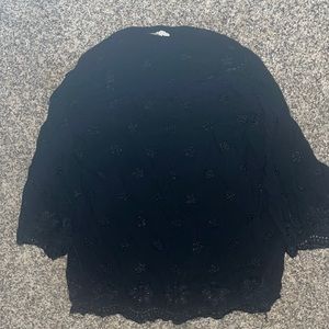 A cute black flower shirt